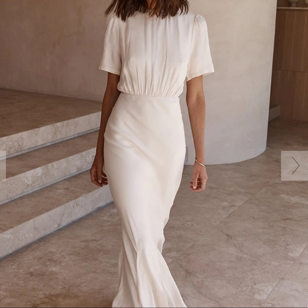 dissh campbell oyster midi dress